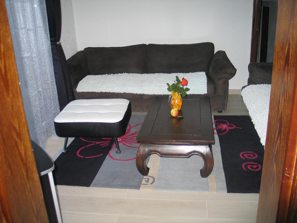 Guest House Dena Dobra Voda Exteriér fotografie