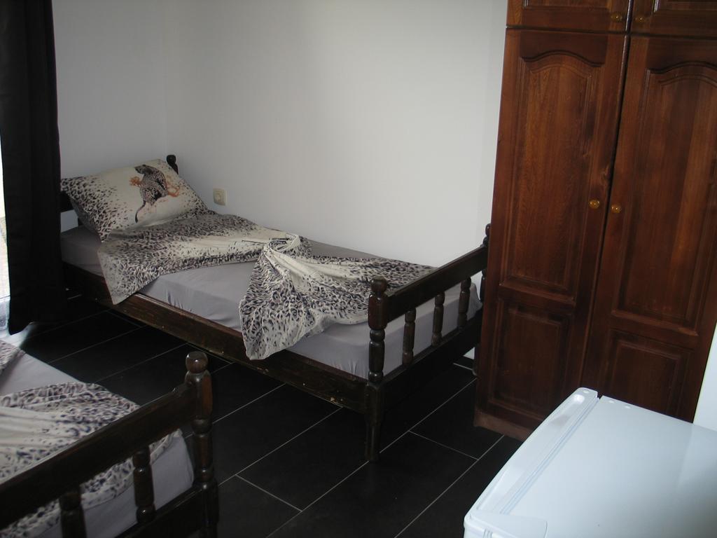 Guest House Dena Dobra Voda Pokoj fotografie