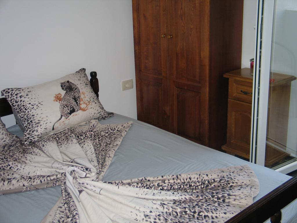 Guest House Dena Dobra Voda Pokoj fotografie